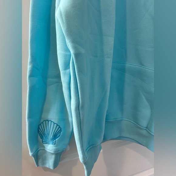 "Hawaii Hibiscus" Hoodie in Aquamarine - Picture 4 of 6